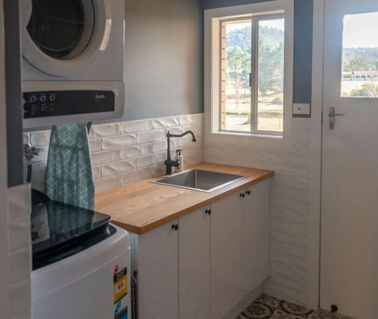 Creek View Cottage-Pool Table, Table Tennis, Views Stanthorpe 0*,