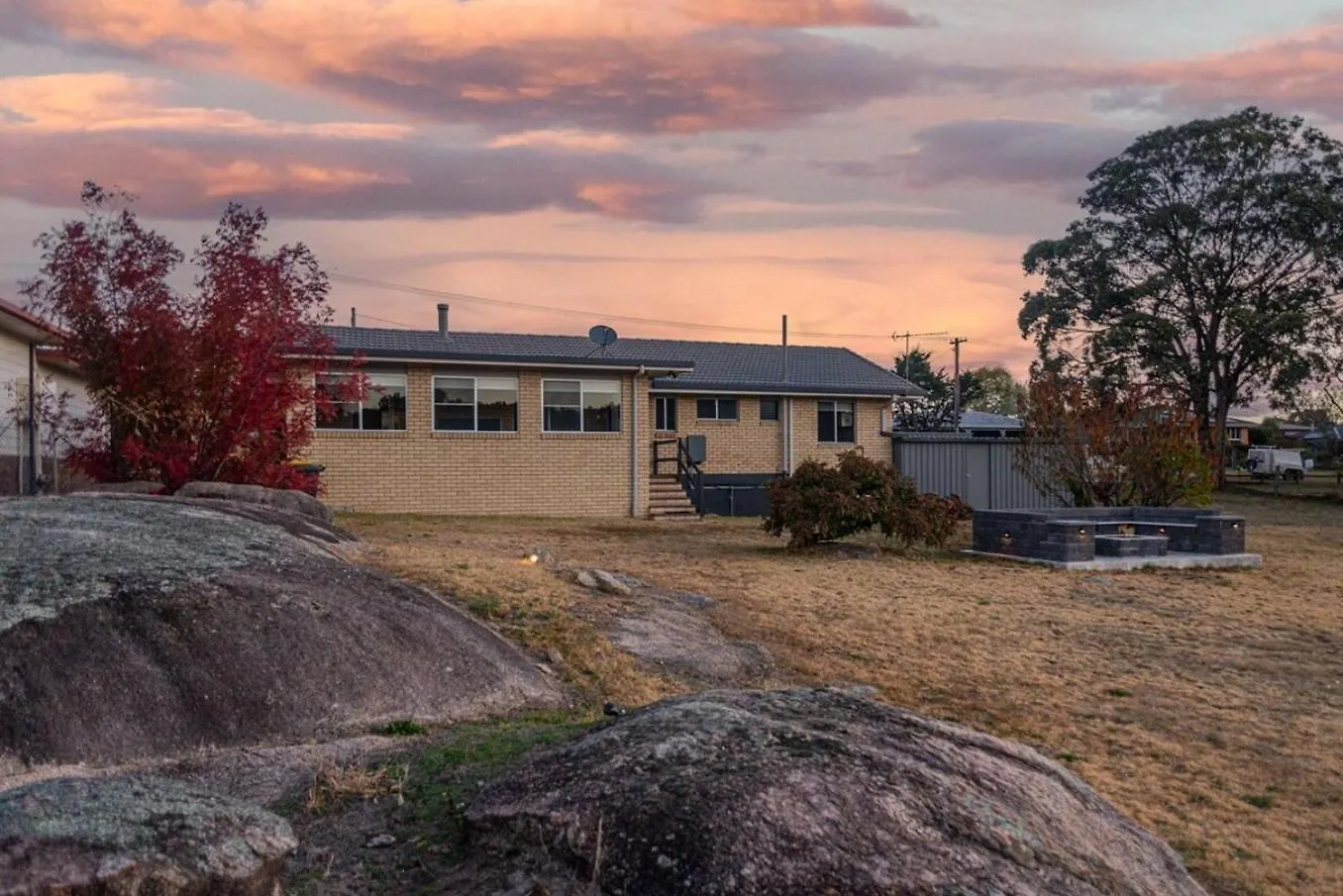 Creek View Cottage-Pool Table, Table Tennis, Views Stanthorpe 0*,  Australie